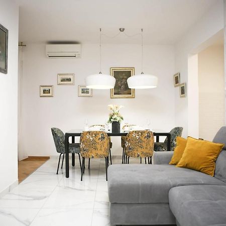 New & Luxury Apartment Tony Split Buitenkant foto