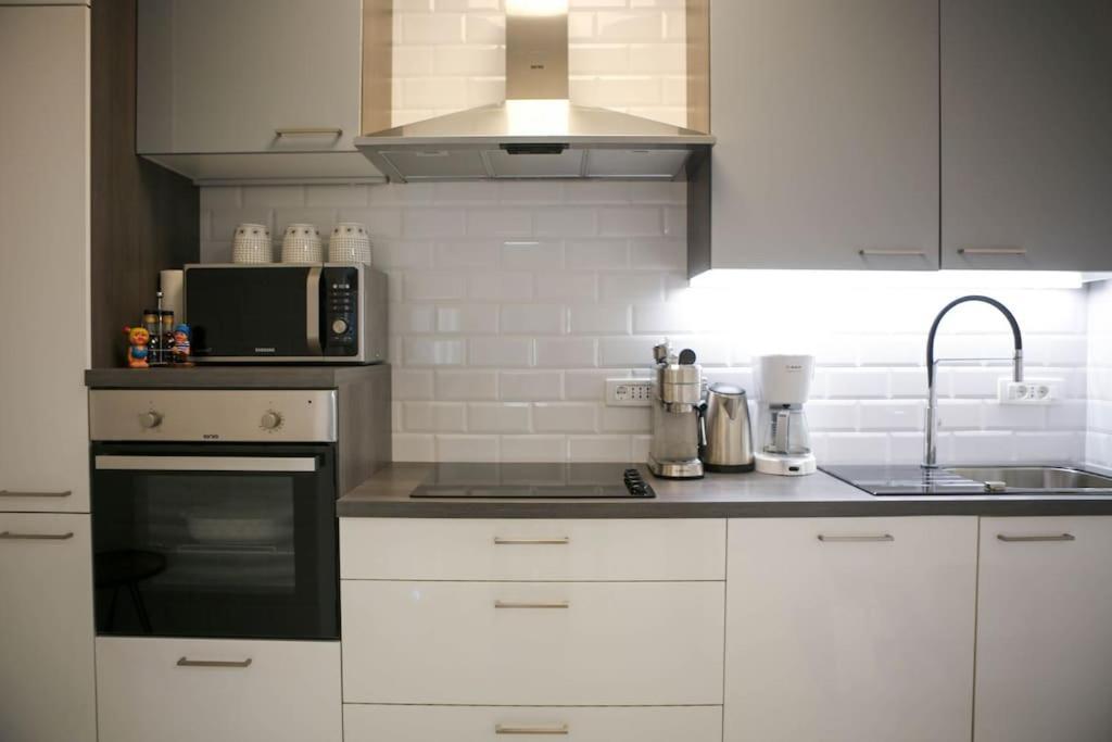 New & Luxury Apartment Tony Split Buitenkant foto